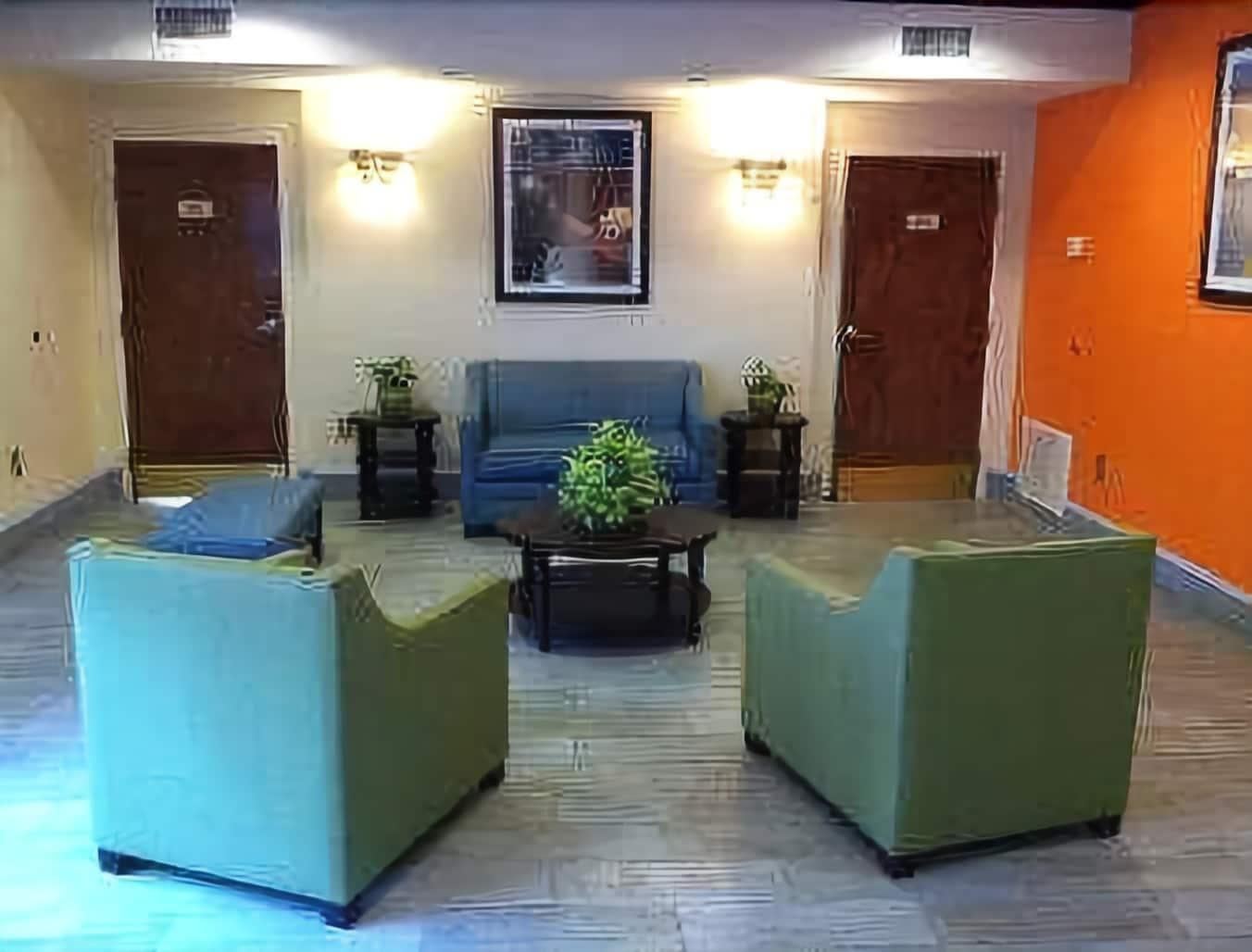 Baymont By Wyndham Montgomery South エクステリア 写真