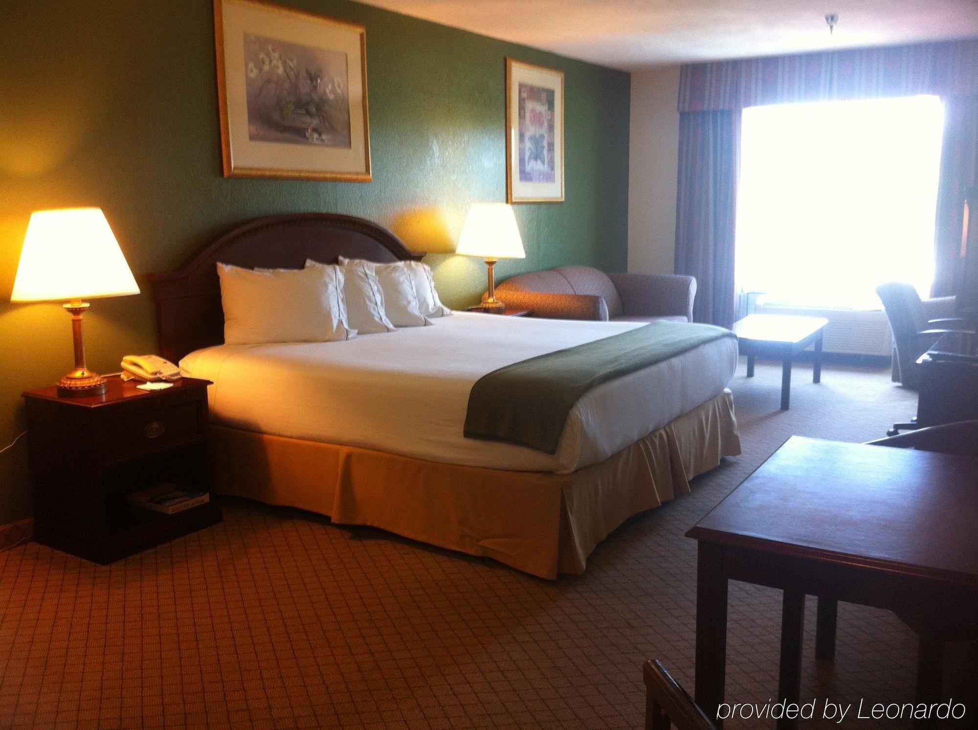 Baymont By Wyndham Montgomery South 部屋 写真